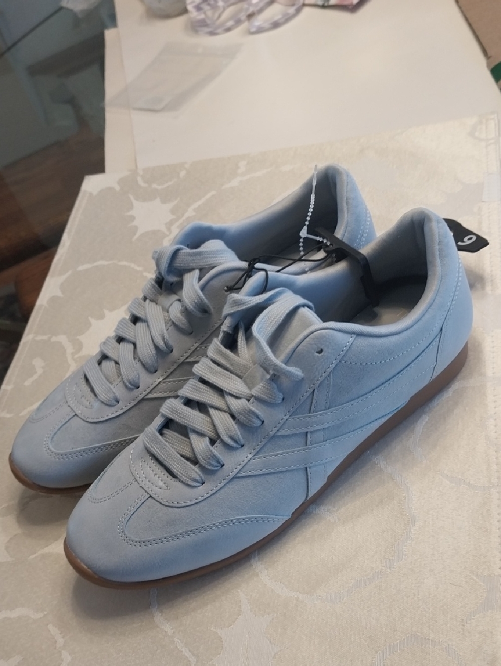 Blue Faux Suede NWT Low Top‎ Sneakers Women's Size 9 M Lace-up Classic Vibes Y2K
